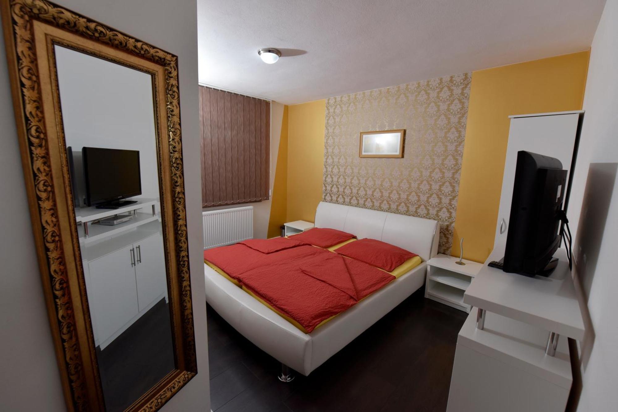 Apartmani I Bungalovi Trojka Banja Luka Bilik gambar